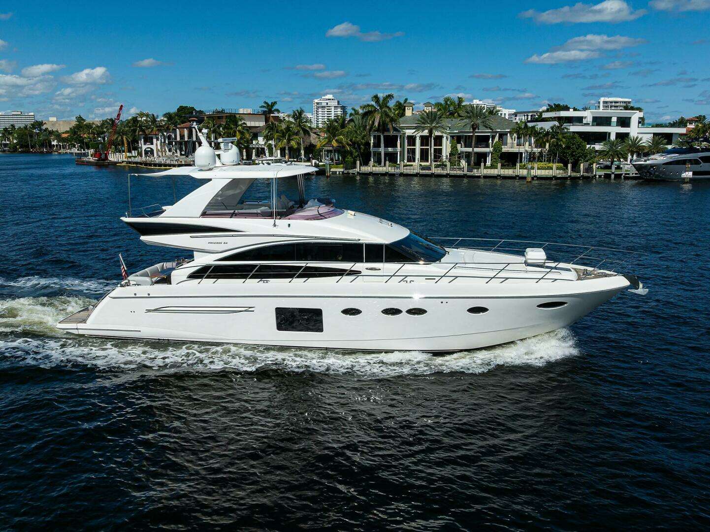 2016 64' Princess photo