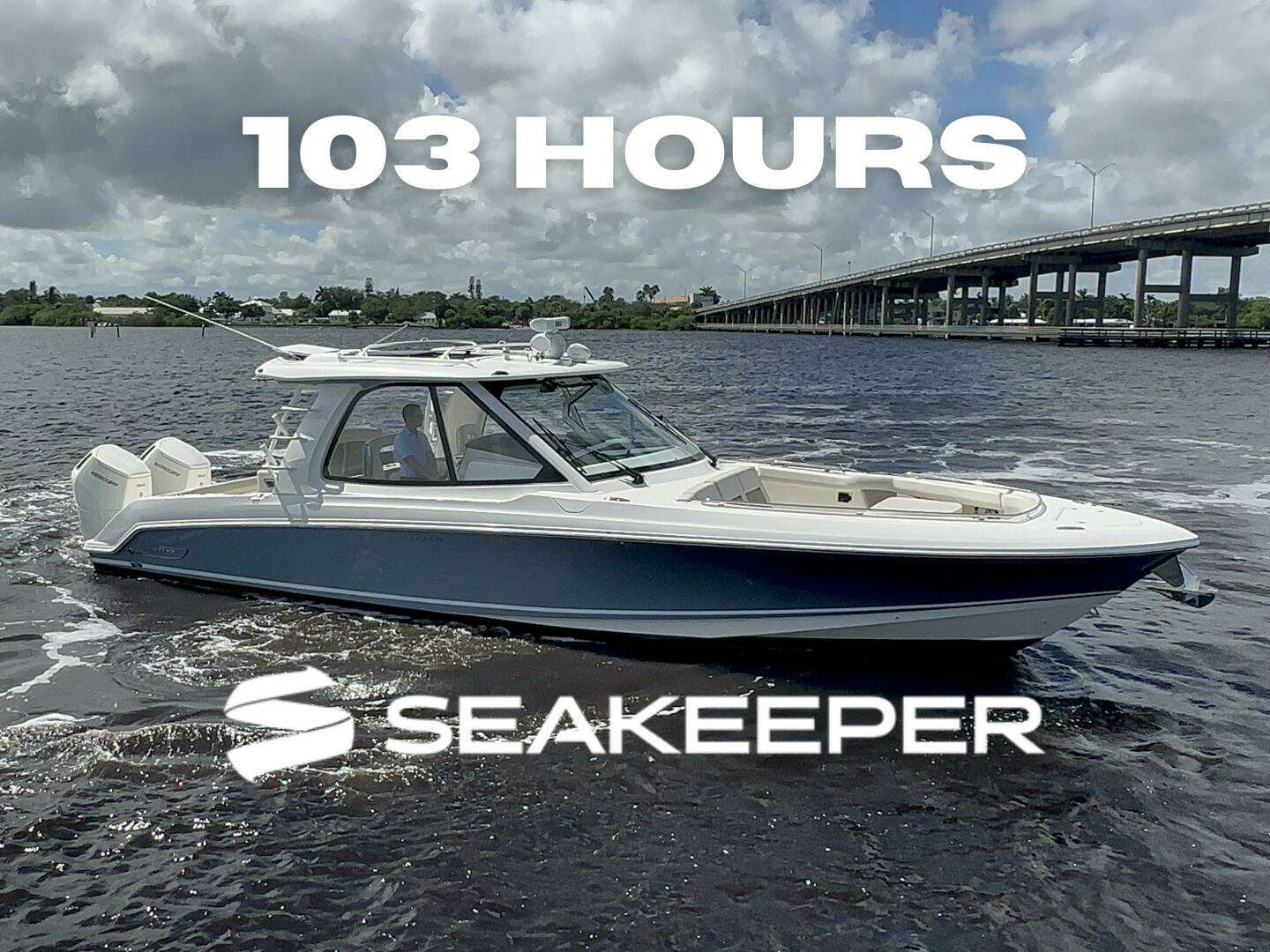 2023 38' Boston Whaler photo