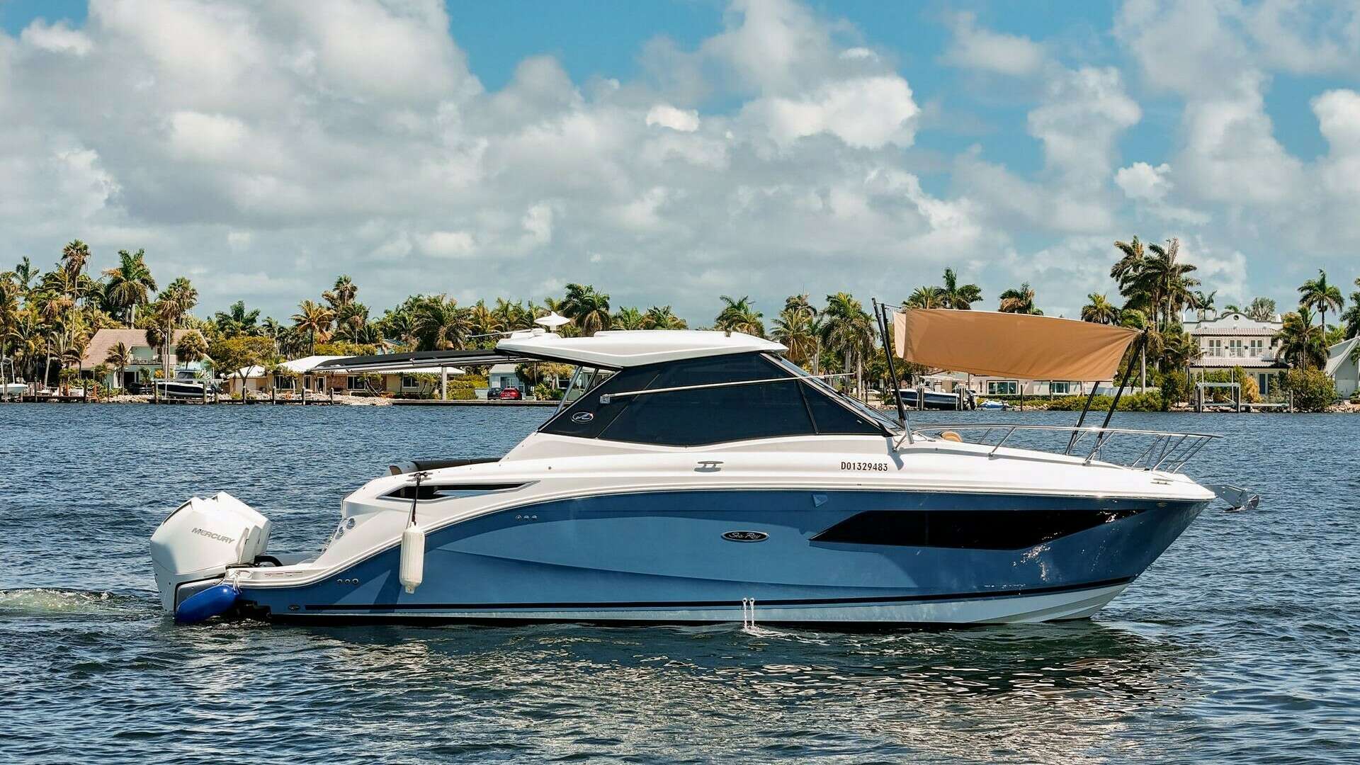2022 32' Sea Ray photo