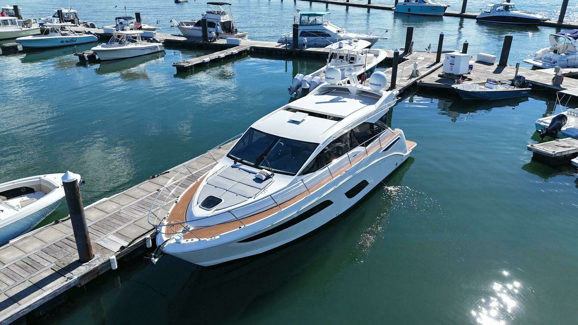 2018 46' Sea Ray photo