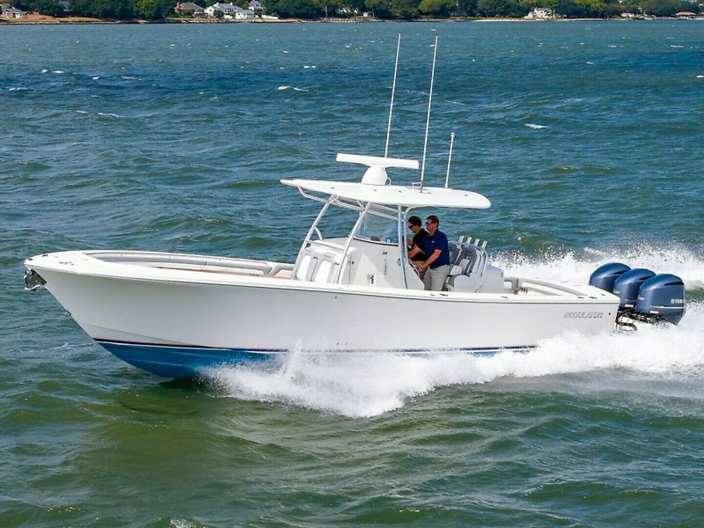 2018 34' Regulator photo