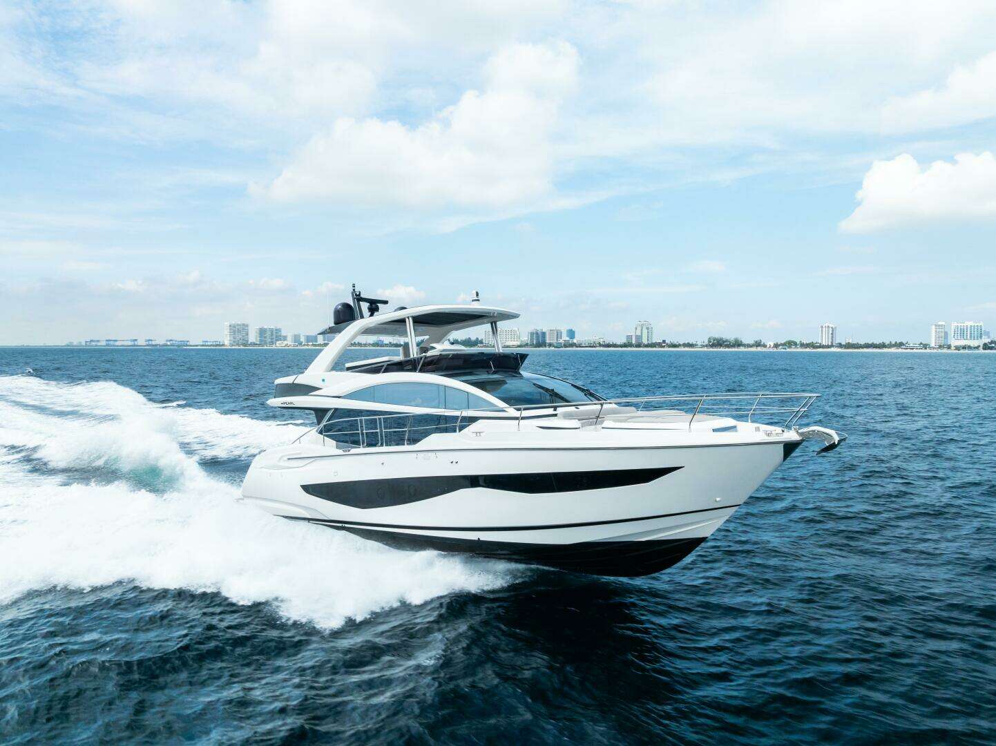 2023 62' Pearl photo