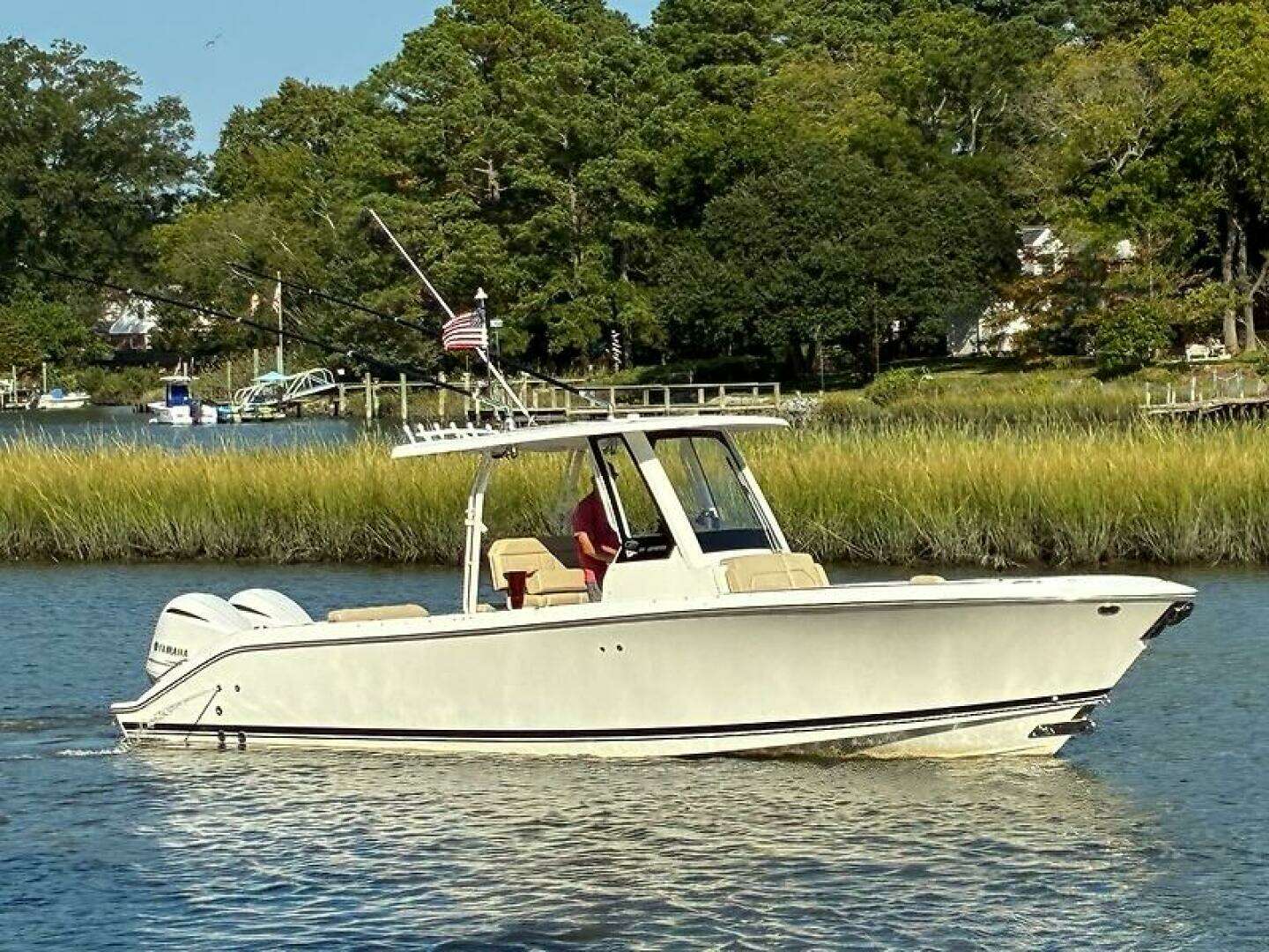 2019 28' Pursuit photo