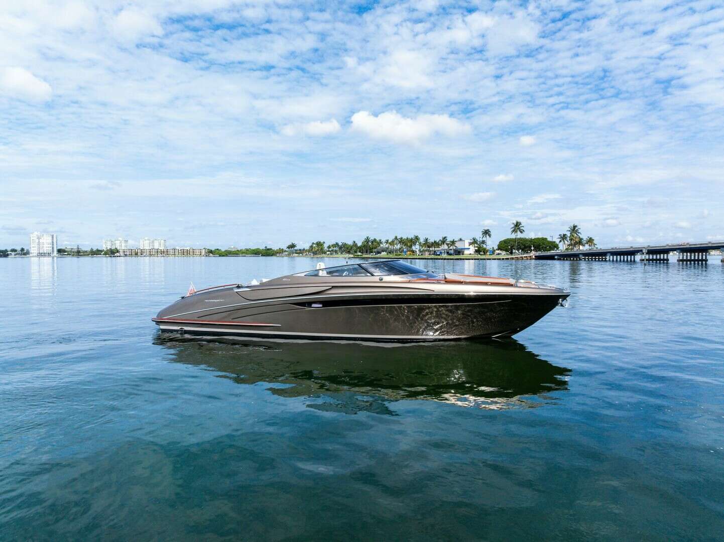 2014 44' Riva photo
