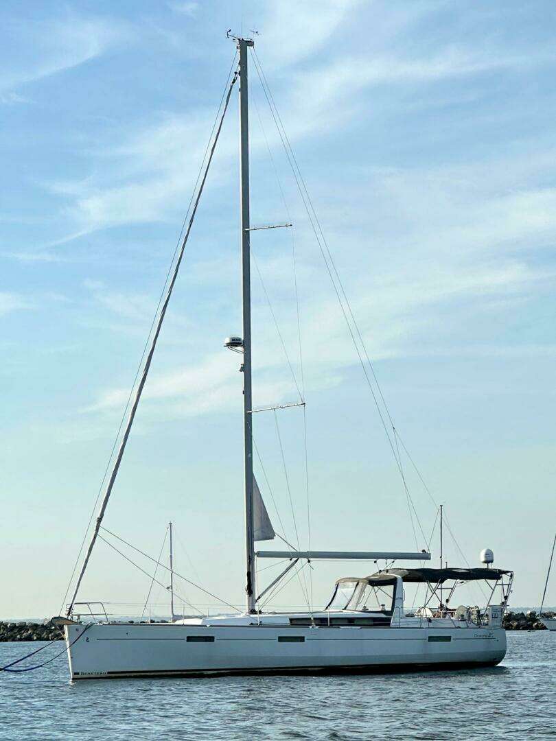 2017 45' Beneteau photo