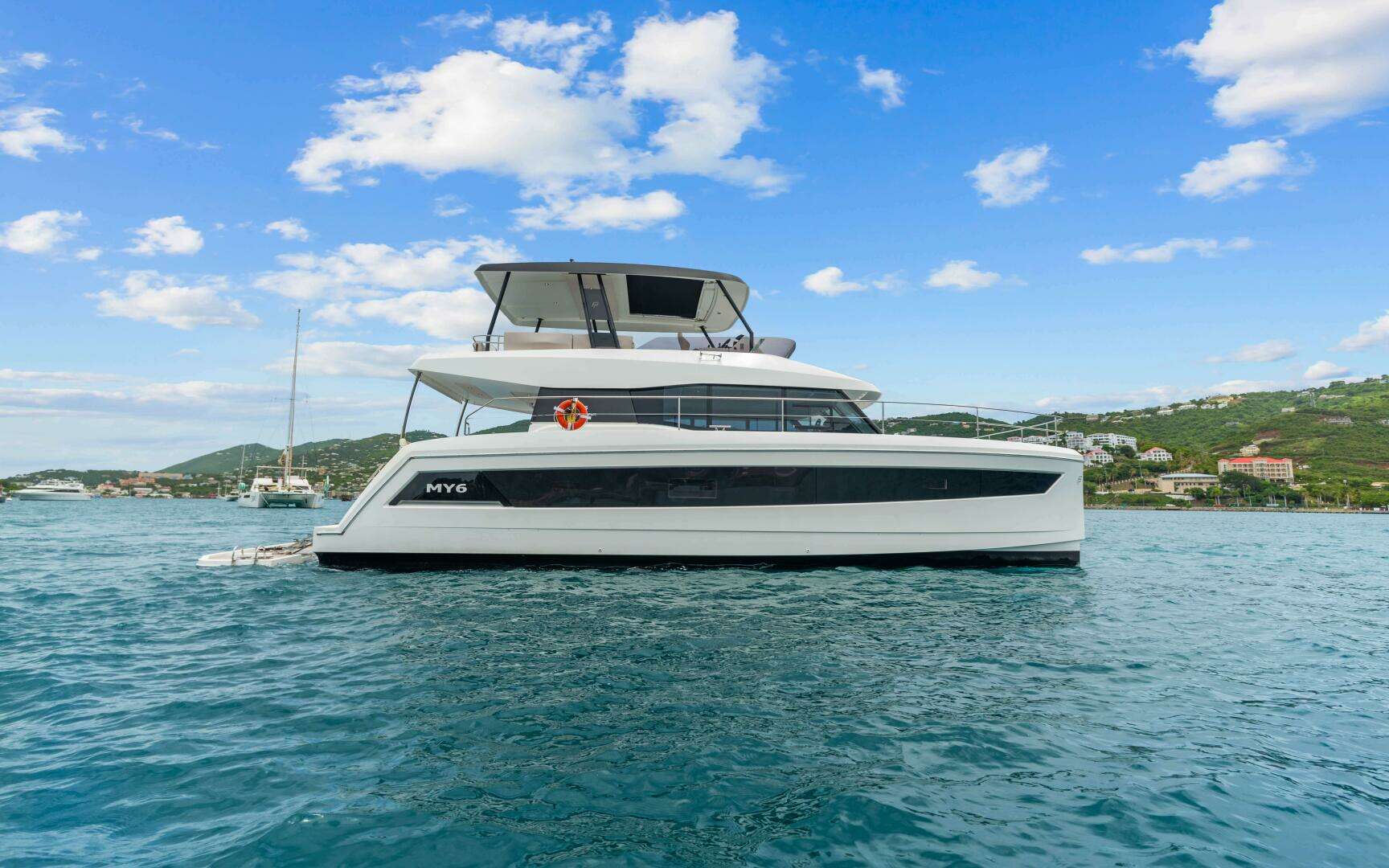 2024 45' Fountaine Pajot photo