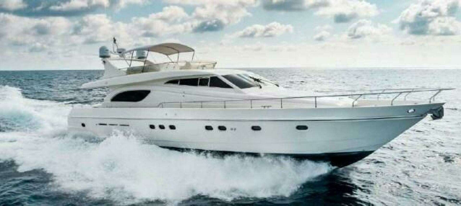 2000 72' Ferretti Yachts photo