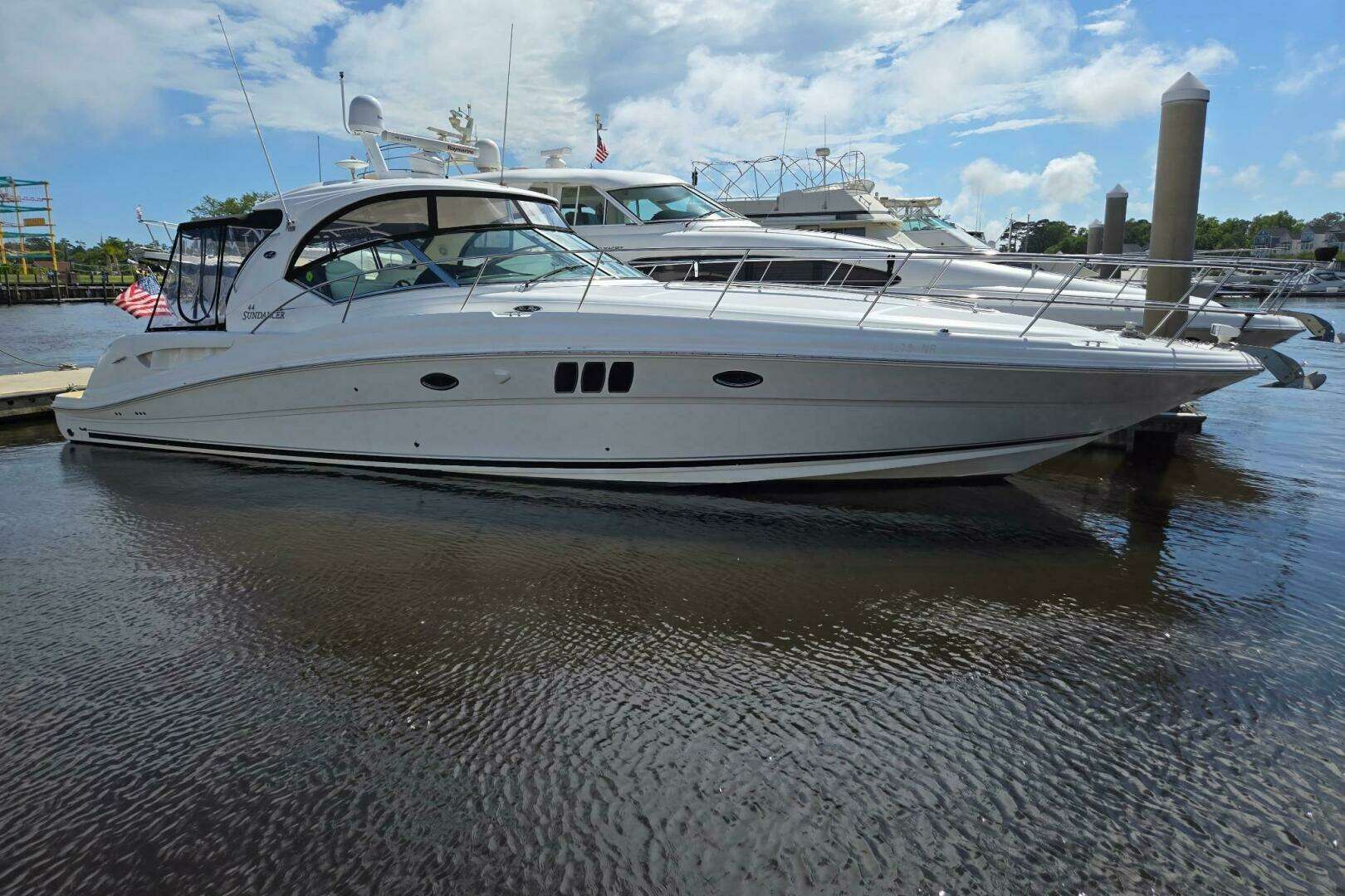 2007 44' Sea Ray photo
