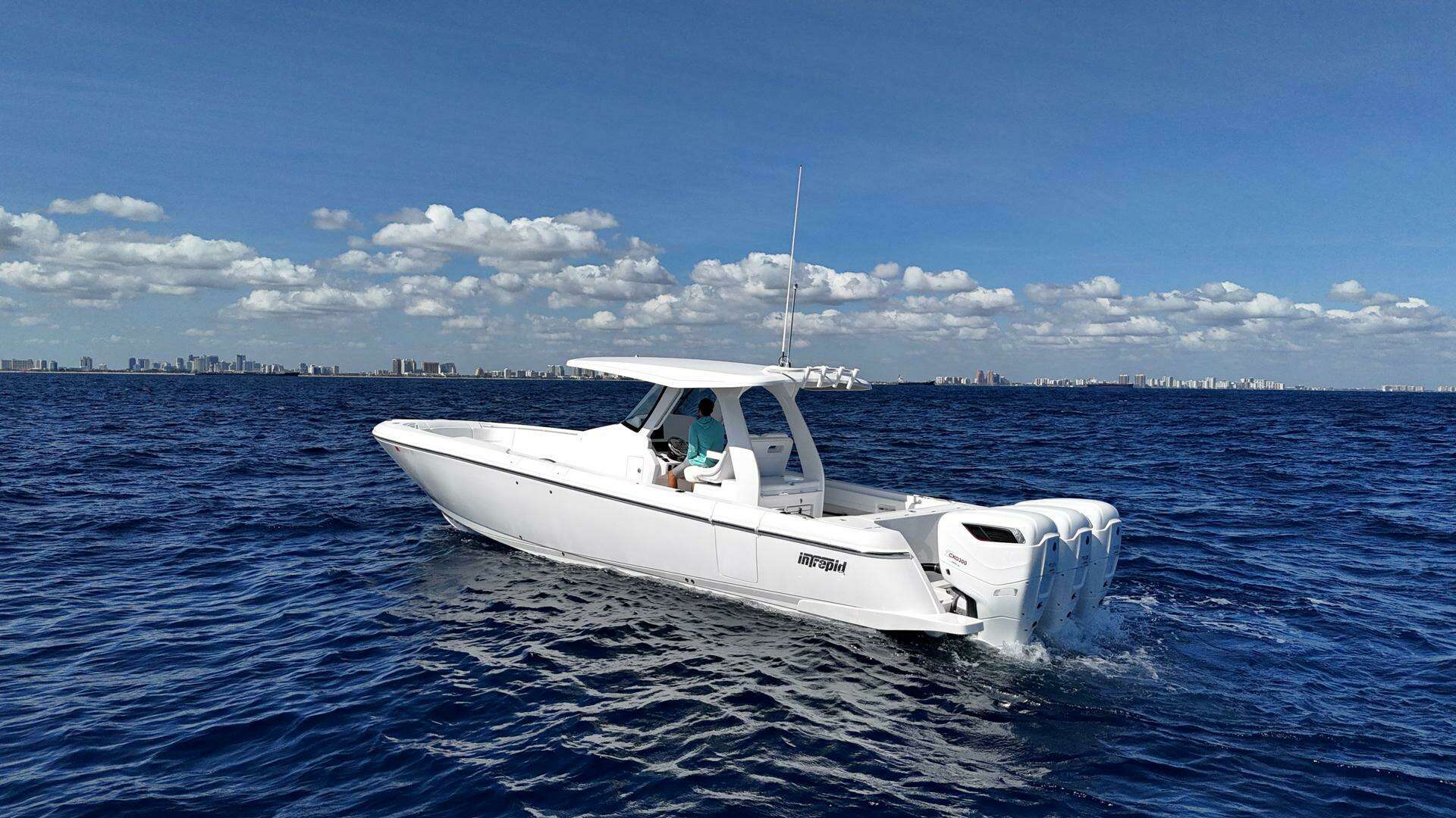 2024 37' Intrepid photo