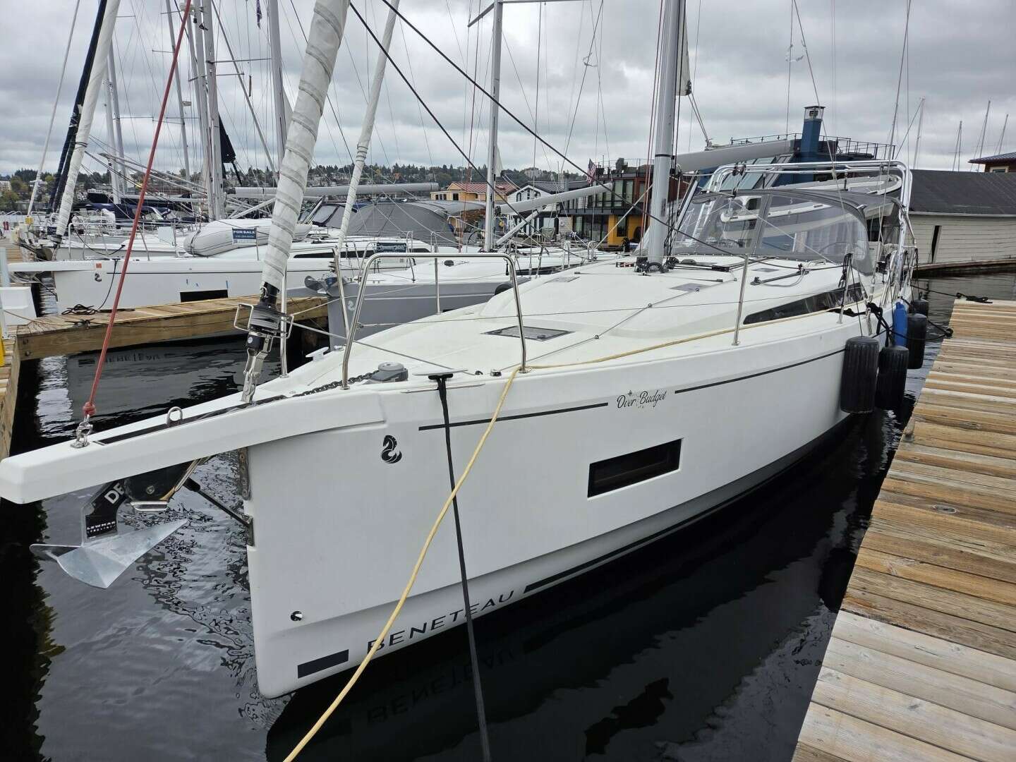 2022 40' Beneteau photo