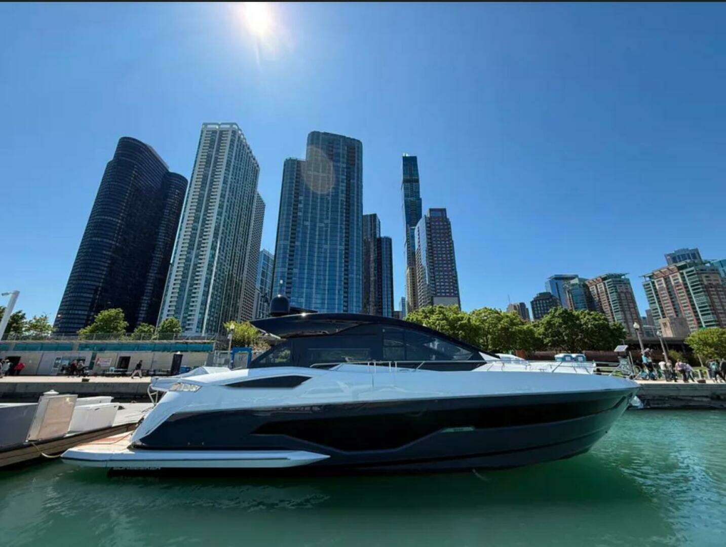 2025 55' Sunseeker photo
