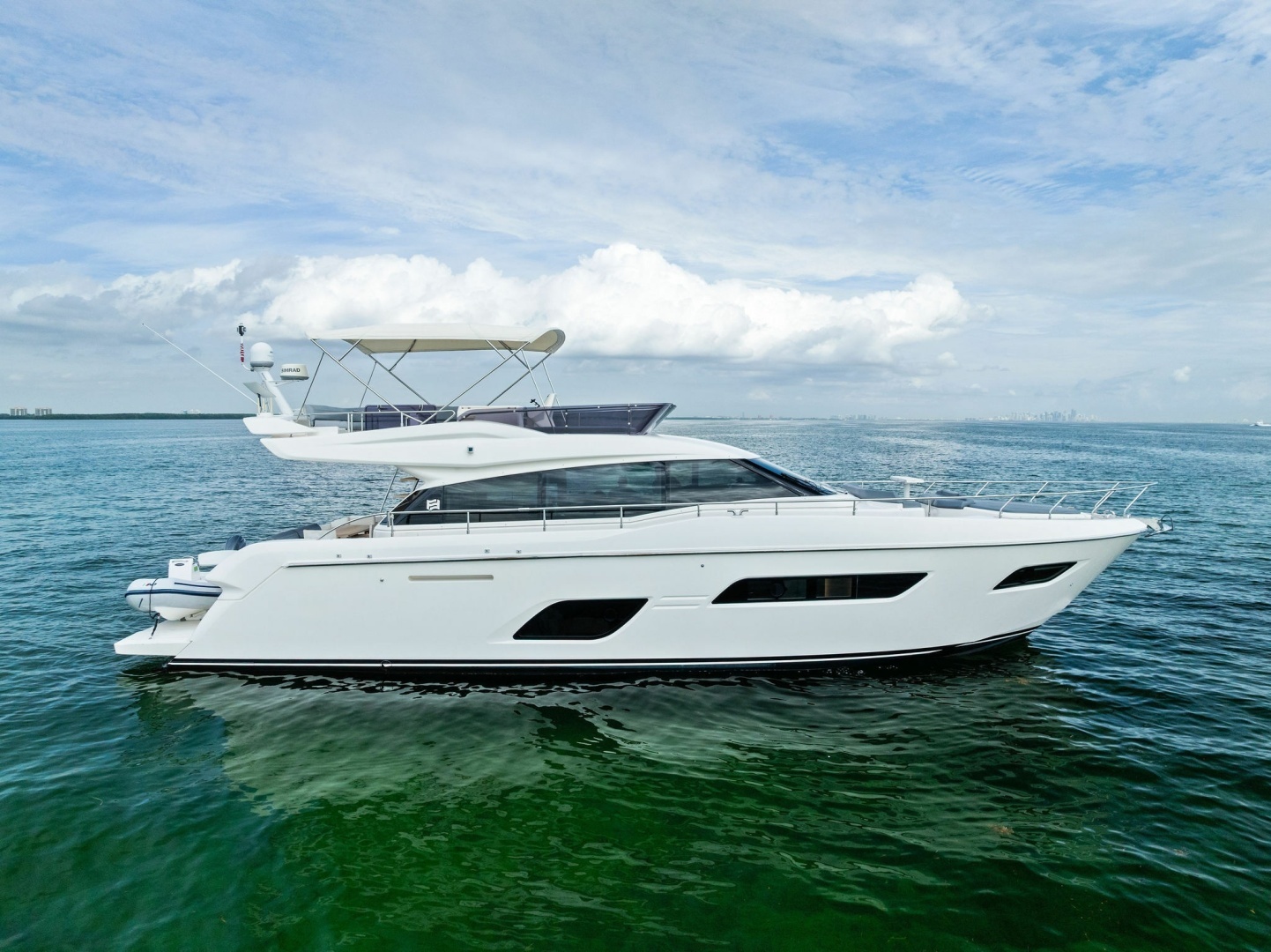 2018 55' Ferretti Yachts photo