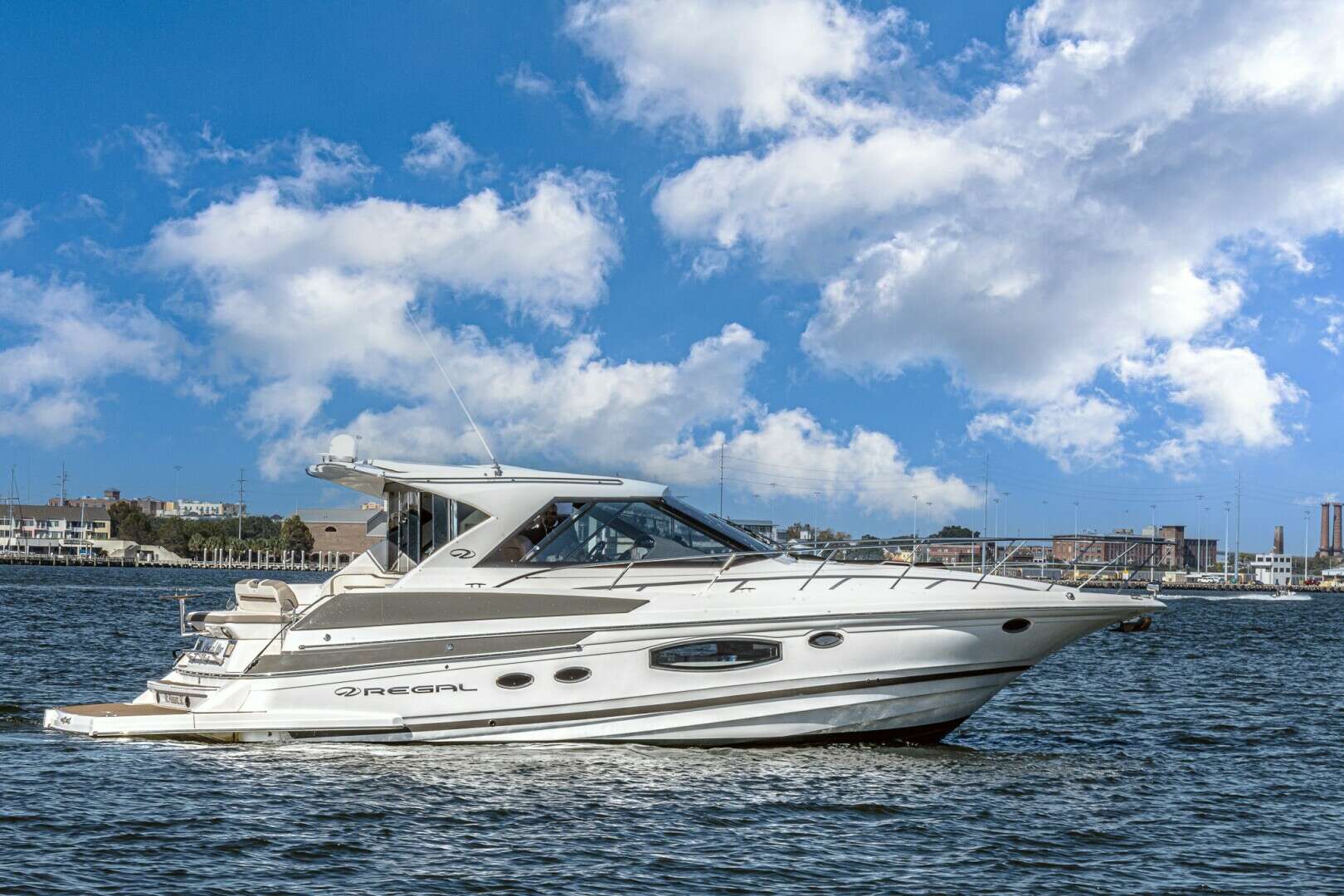 2016 46' Regal photo