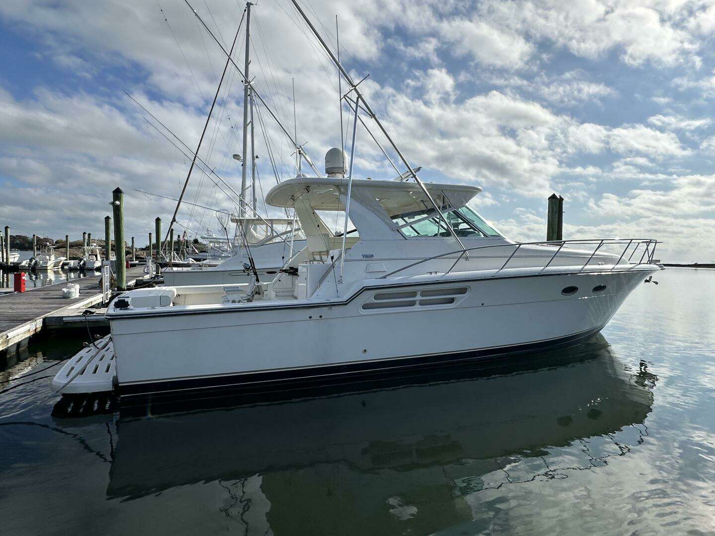 2001 43' Tiara Yachts photo