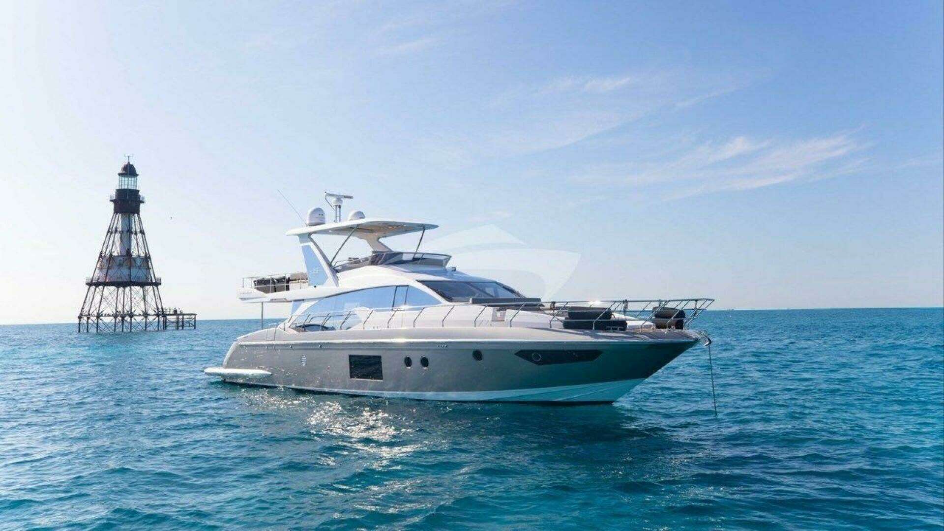 2018 66' Azimut photo