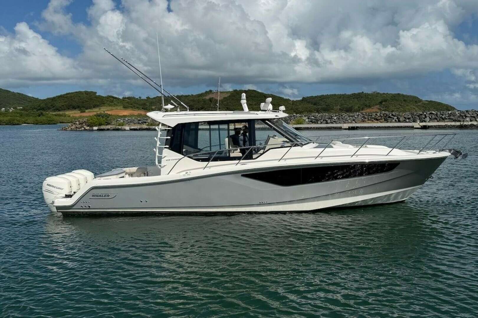 2021 41' Boston Whaler photo