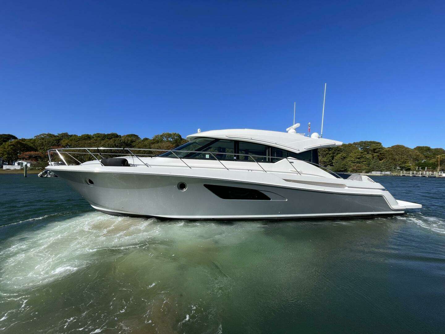 2020 53' Tiara Yachts photo