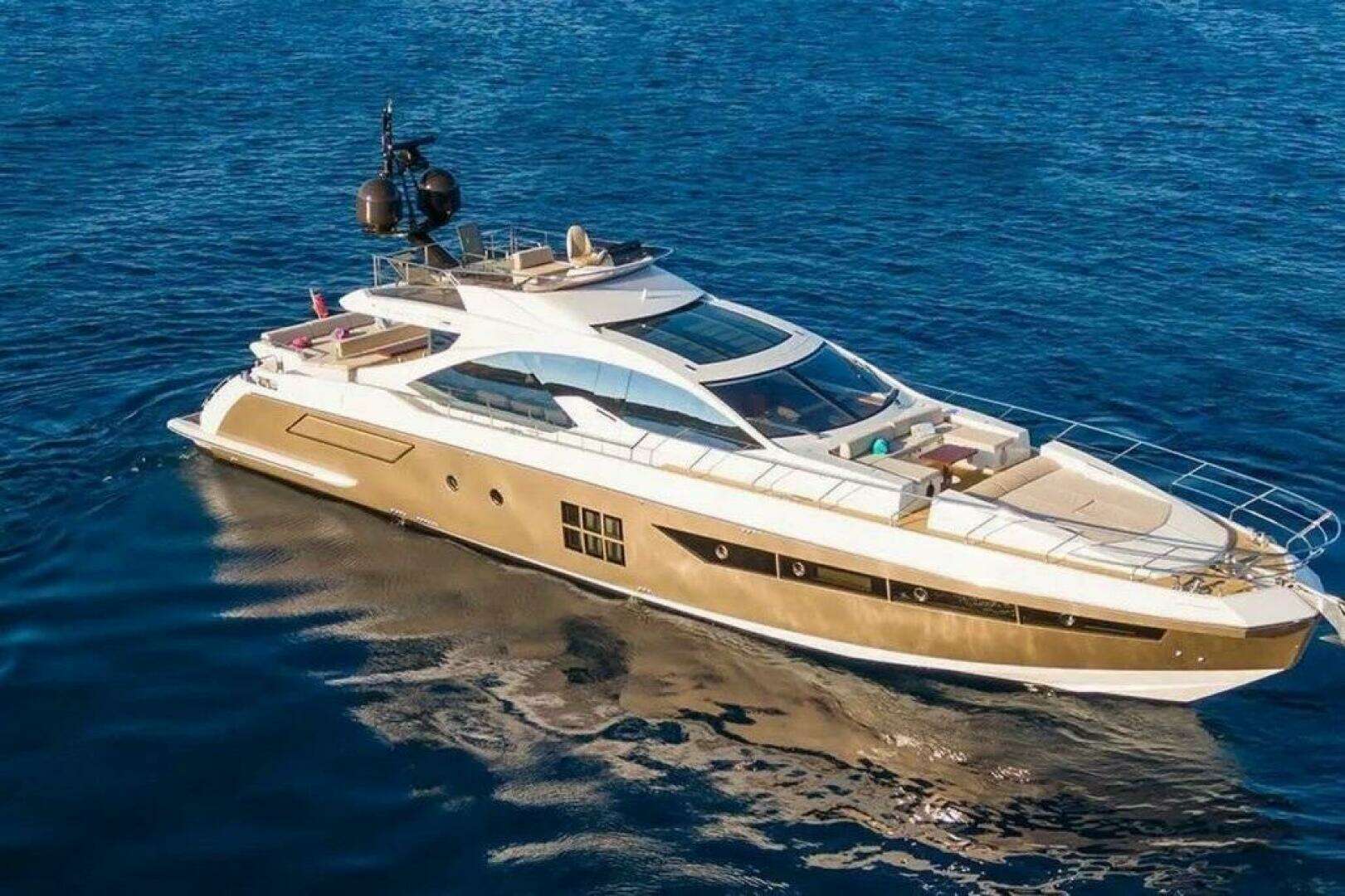 2016 77' Azimut photo