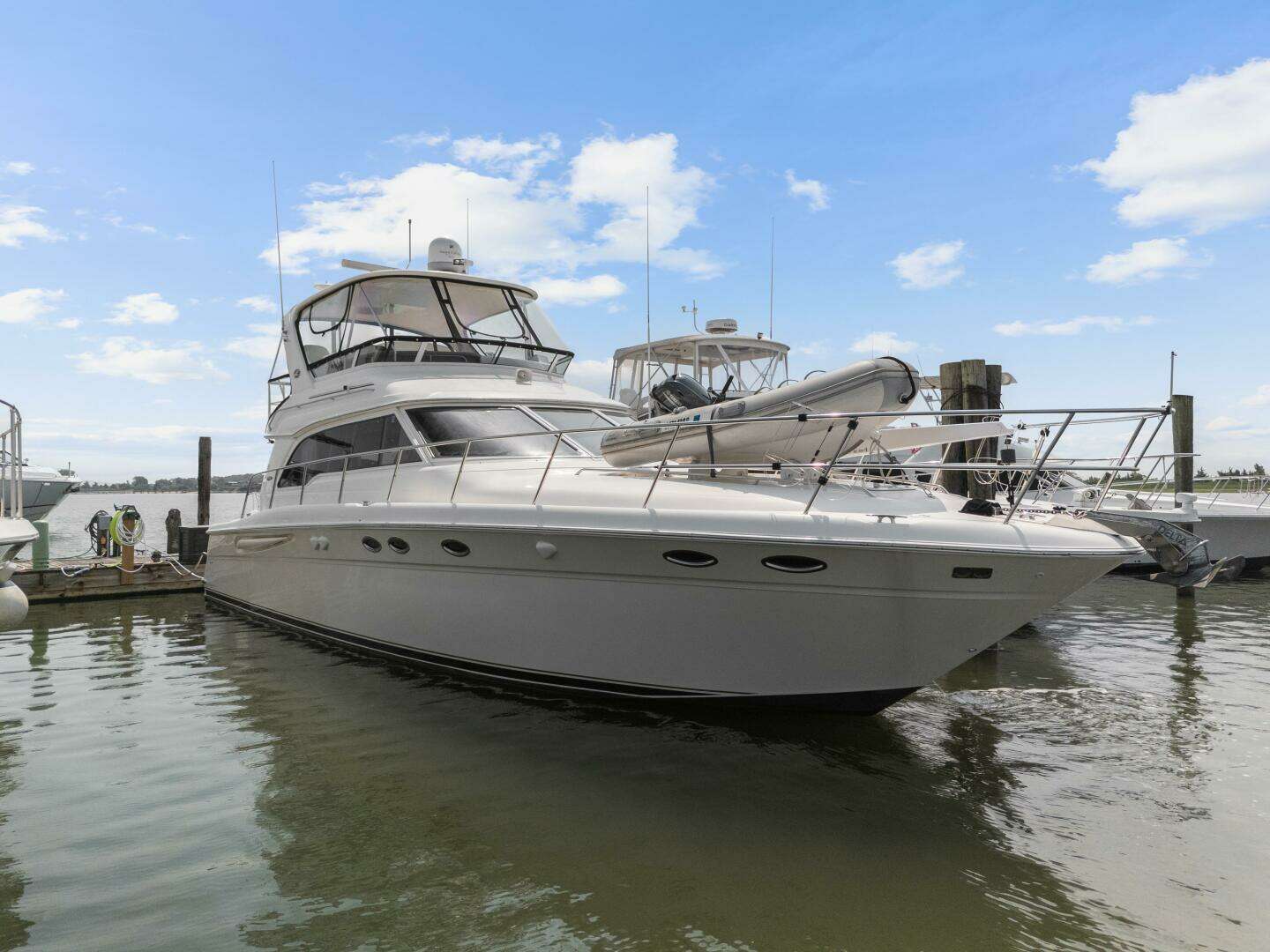 2003 48' Sea Ray photo