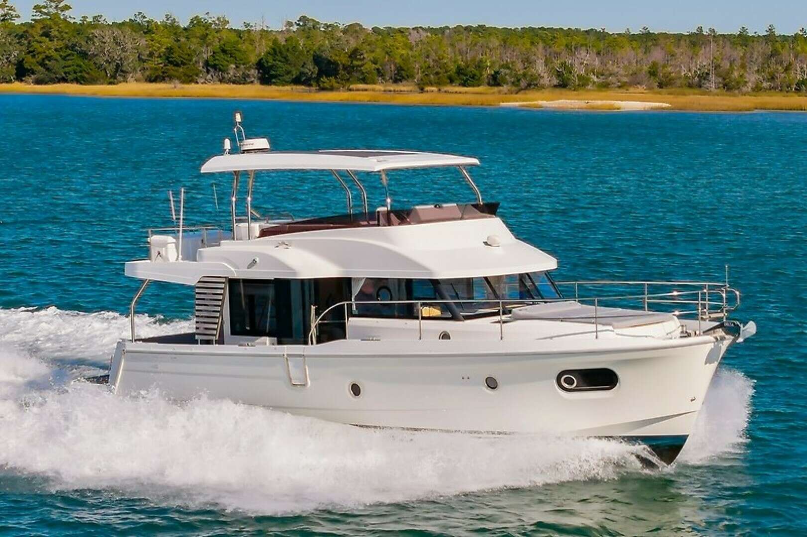 2022 48' Beneteau photo