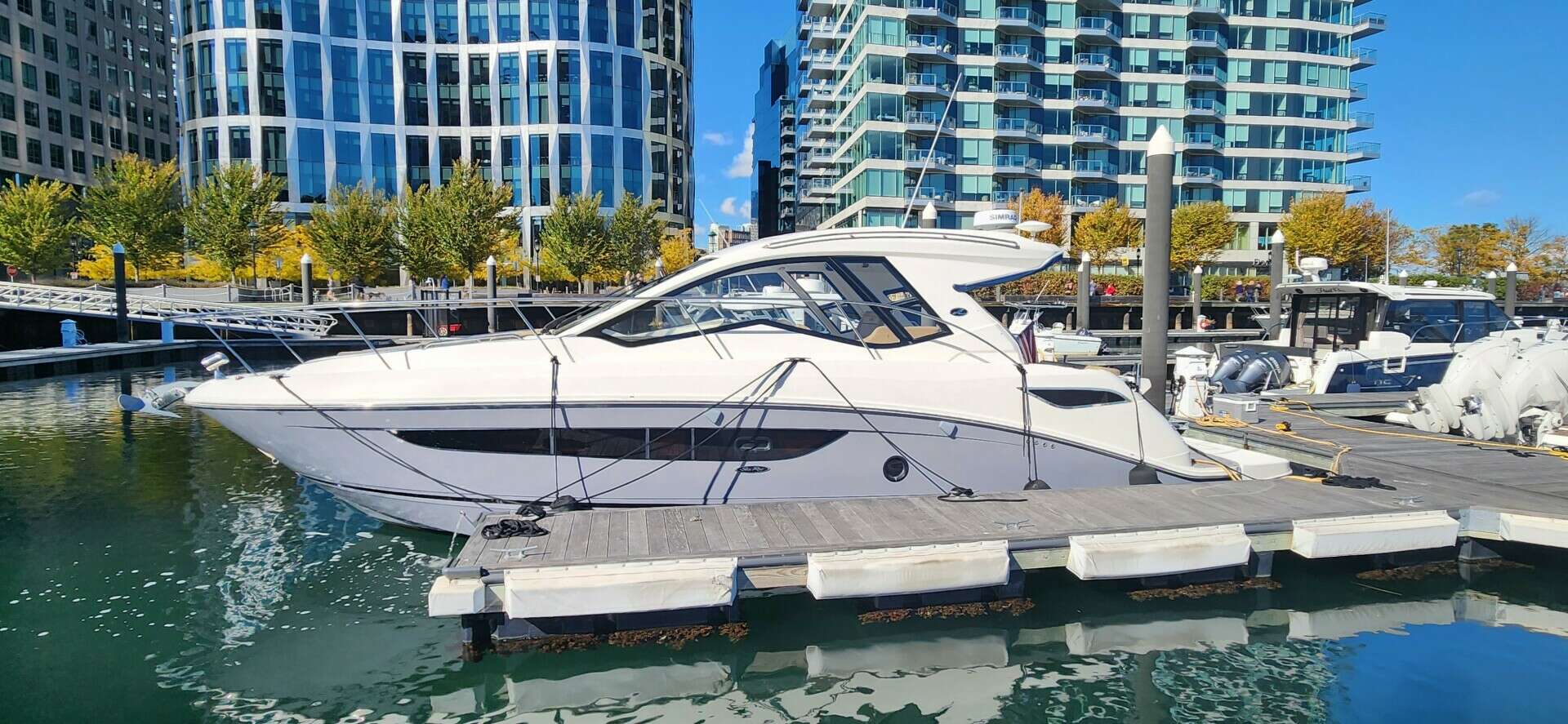 2019 35' Sea Ray photo