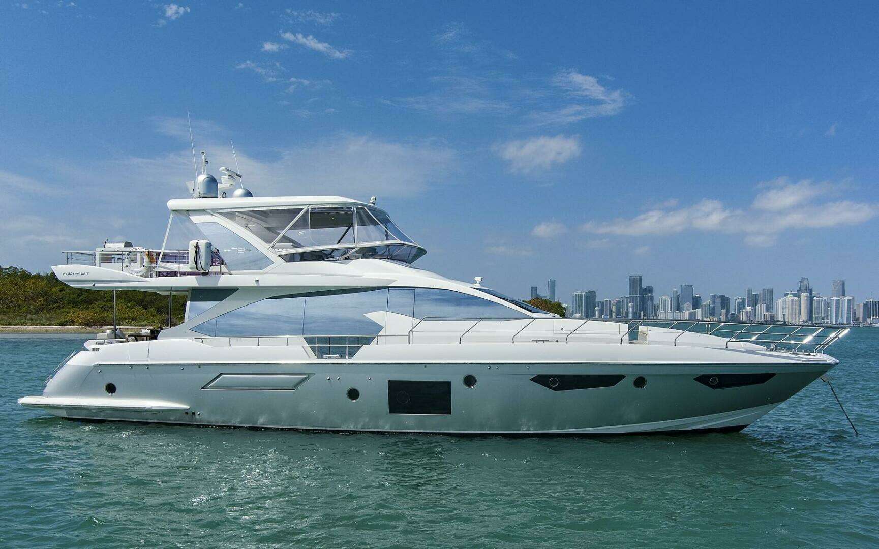 2017 72' Azimut photo