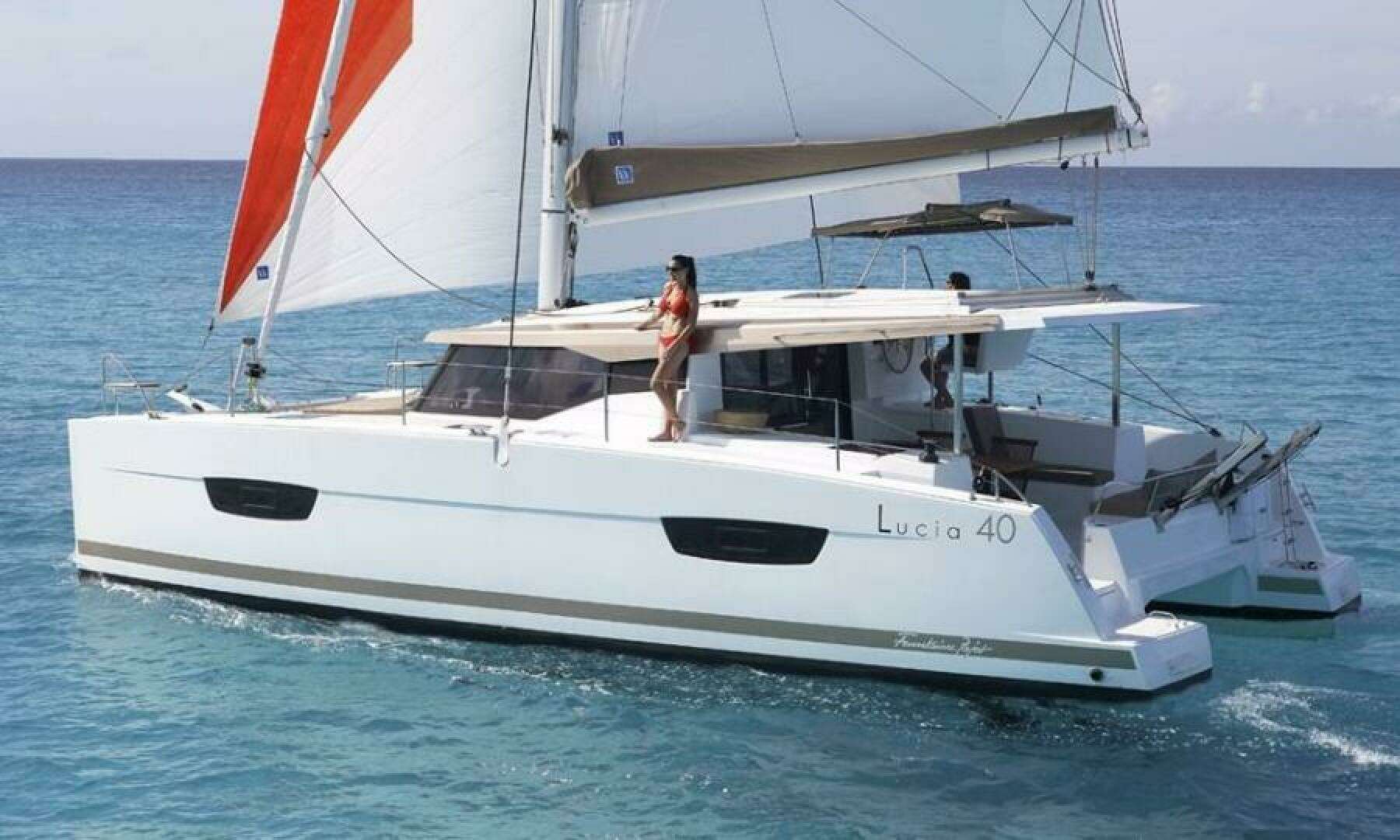 2019 40' Fountaine Pajot photo