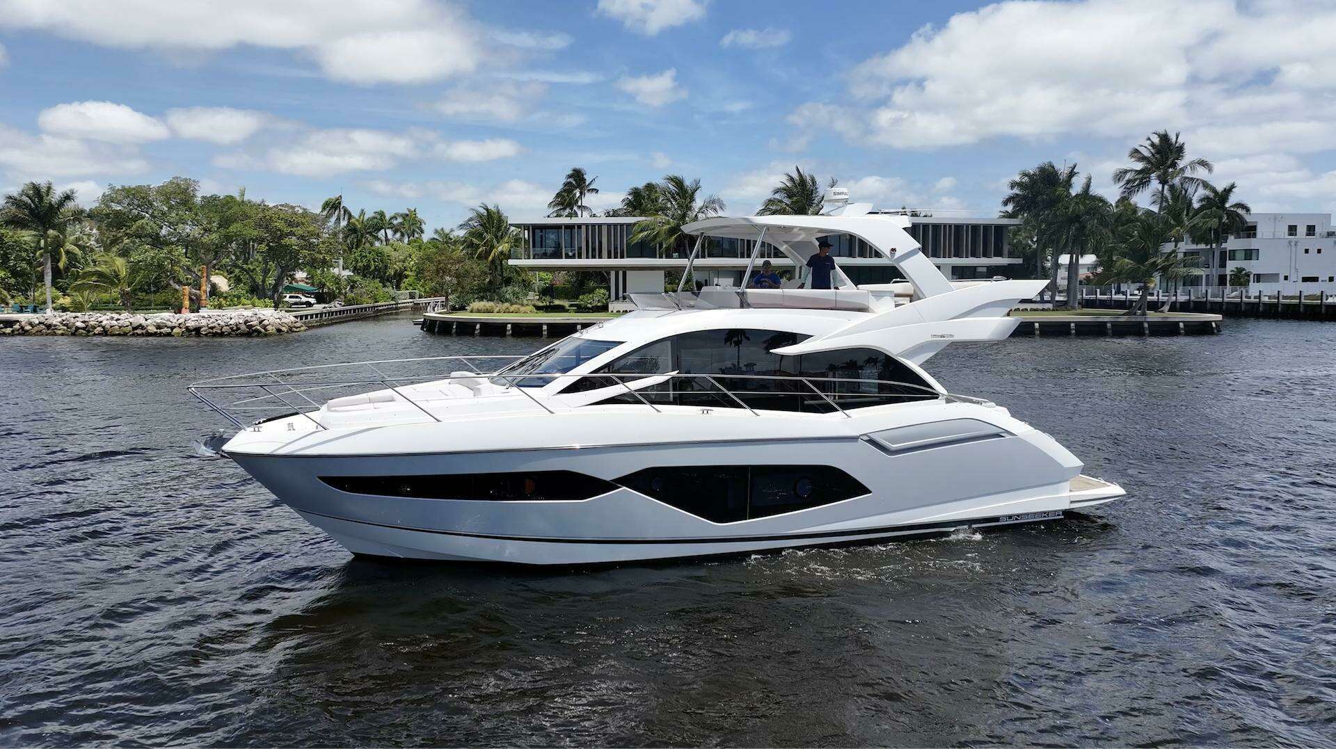 2017 56' Sunseeker photo