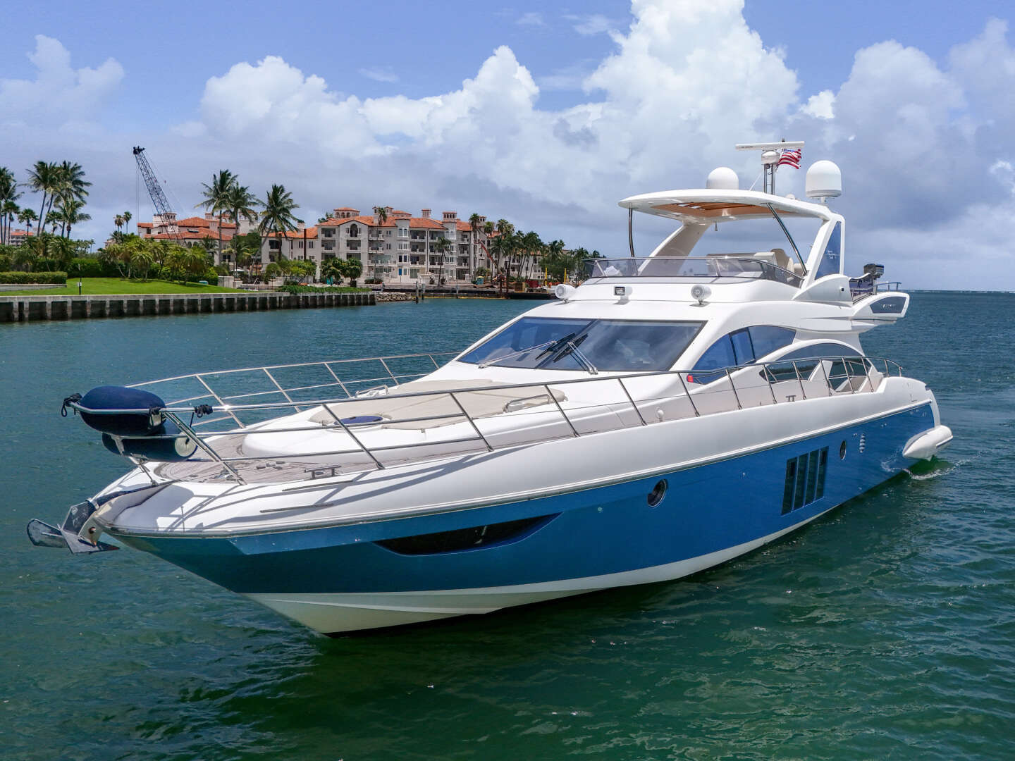 2012 64' Azimut photo