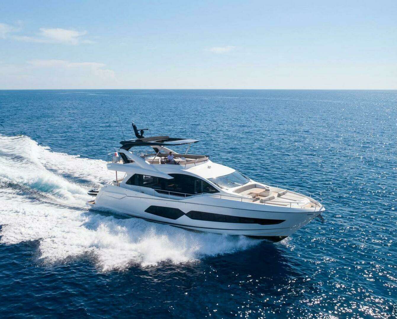 2024 76' Sunseeker photo