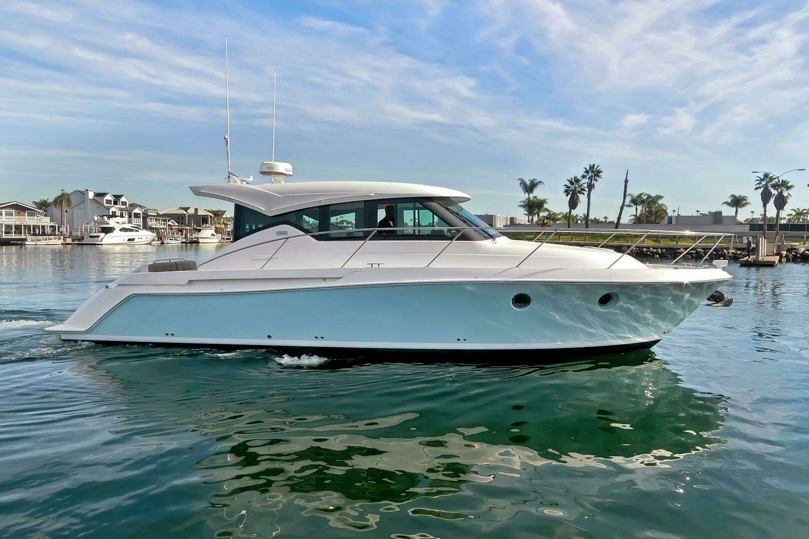 2017 39' Tiara Yachts photo