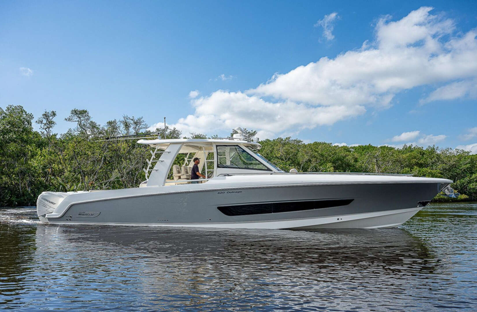 2020 42' Boston Whaler photo