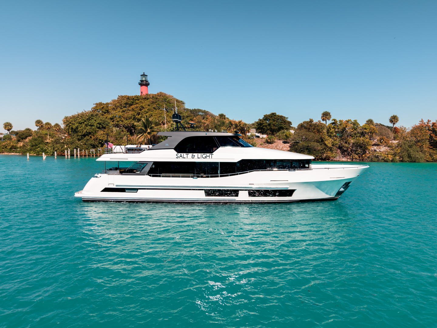 2025 95' Ocean Alexander photo