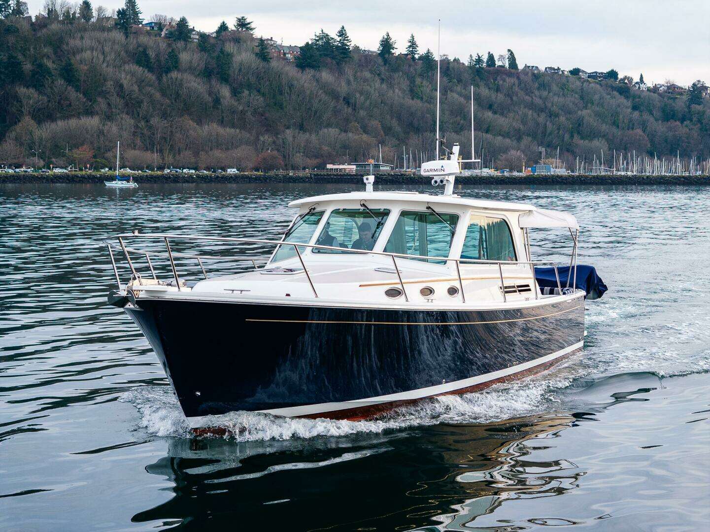 2010 37' Back Cove photo