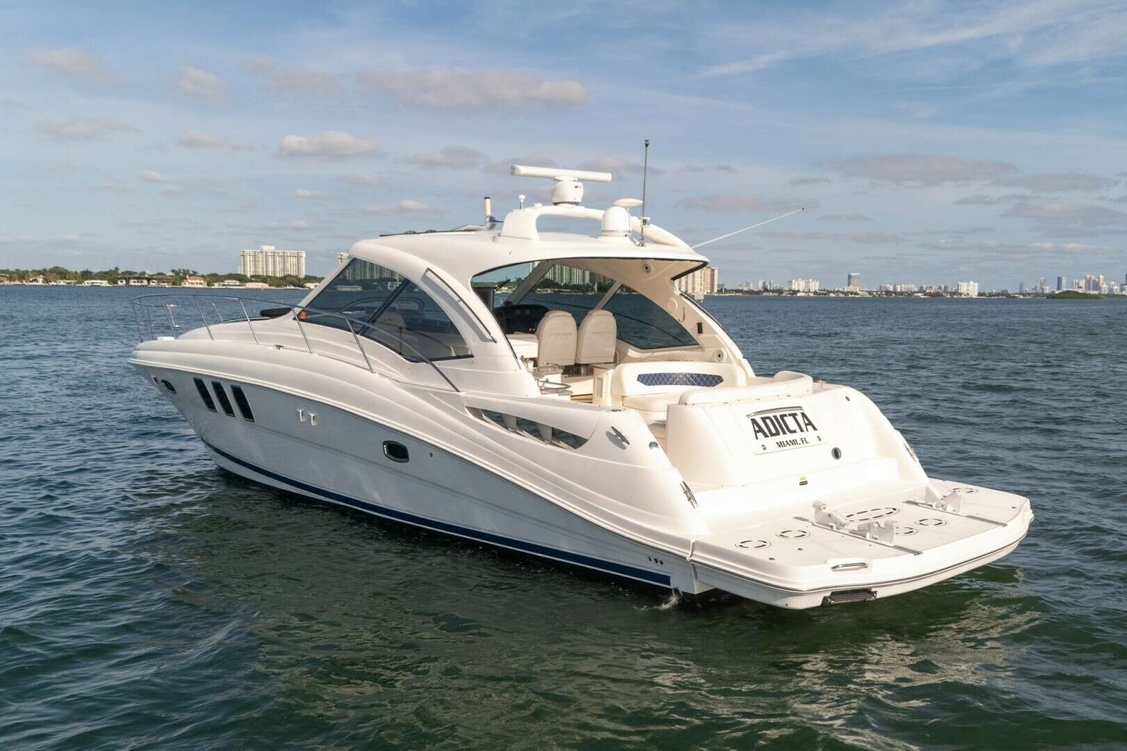 2005 48' Sea Ray photo