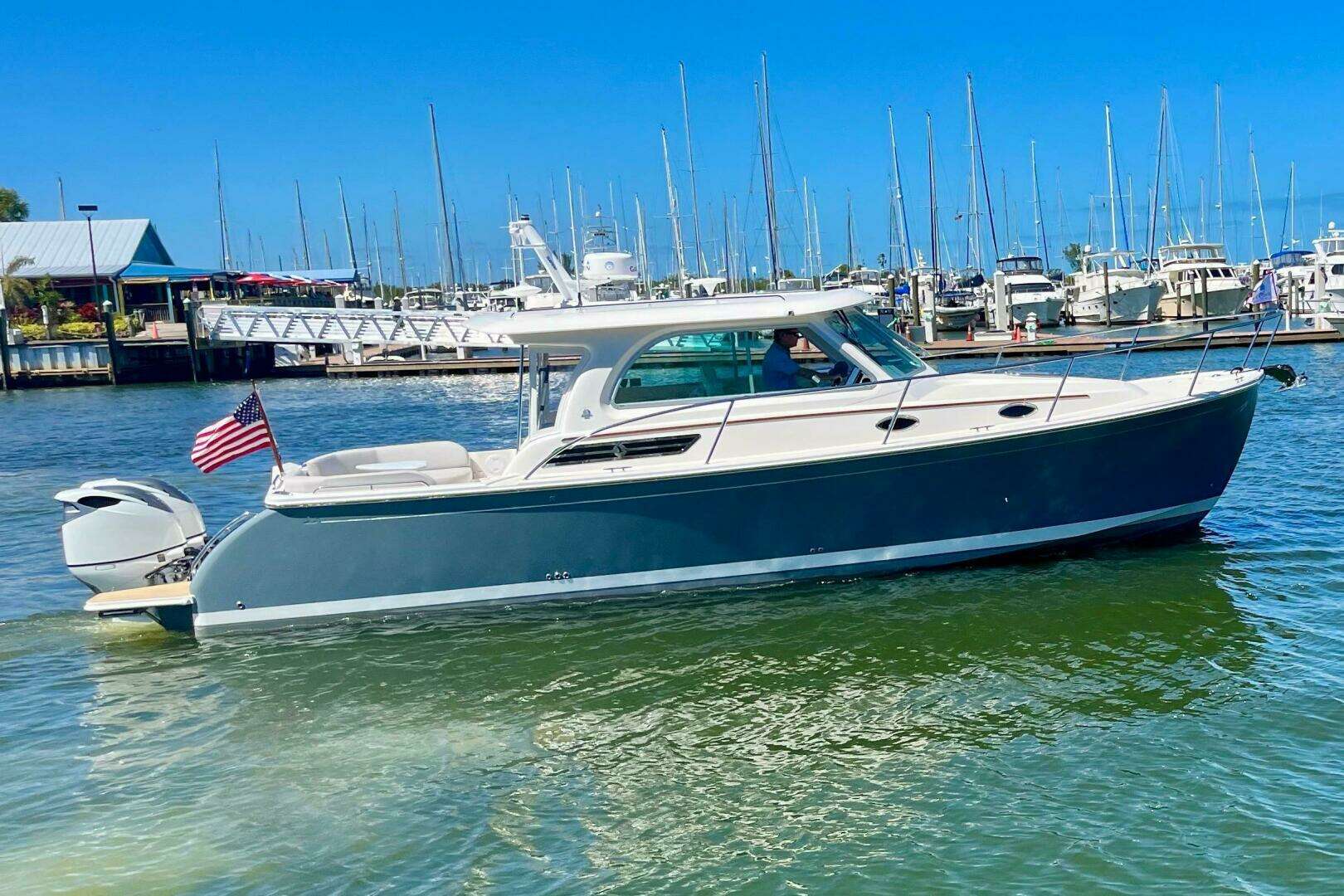 2023 34' Back Cove photo