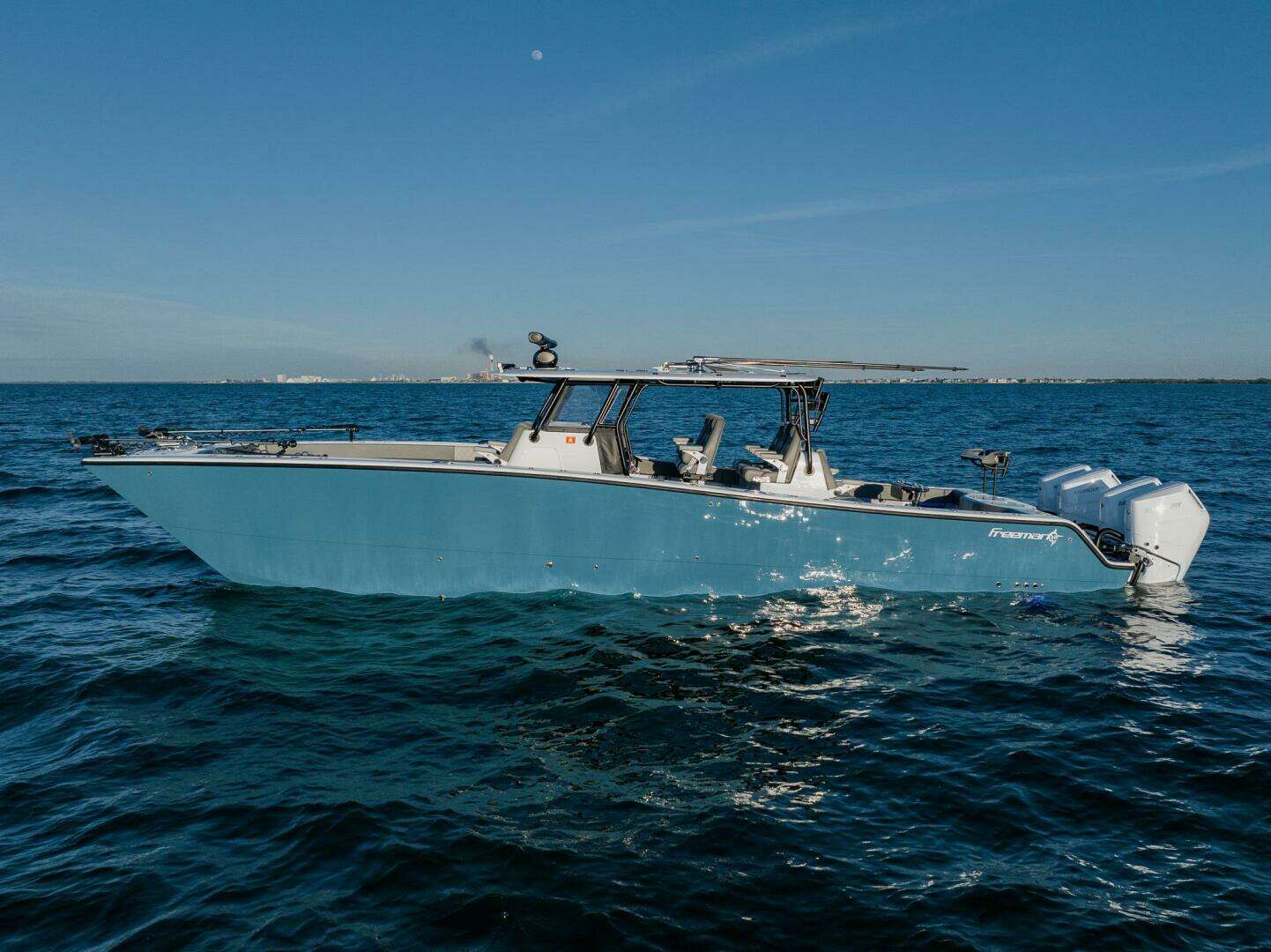 2025 42' Freeman photo