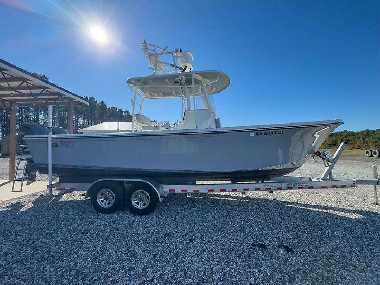 2022 28' Parker photo