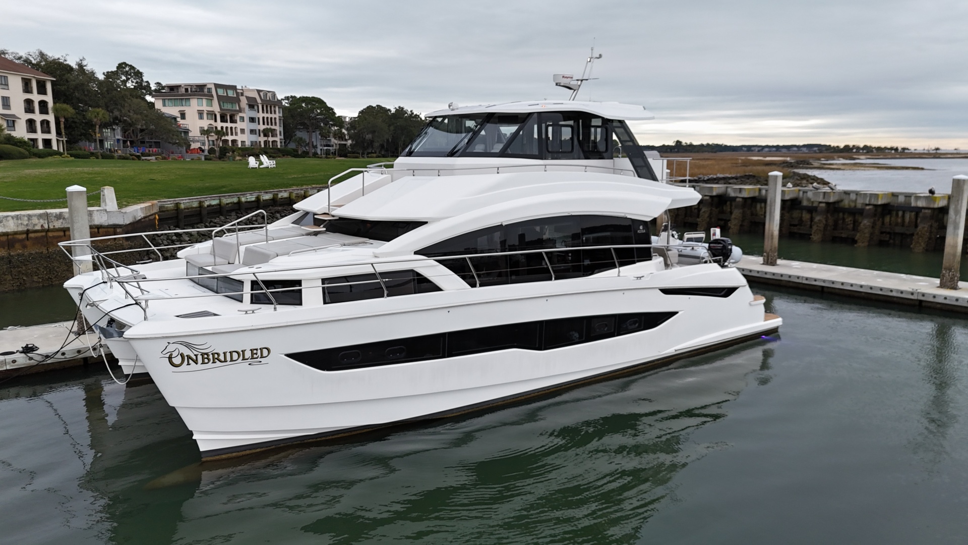 2024 54' Aquila photo