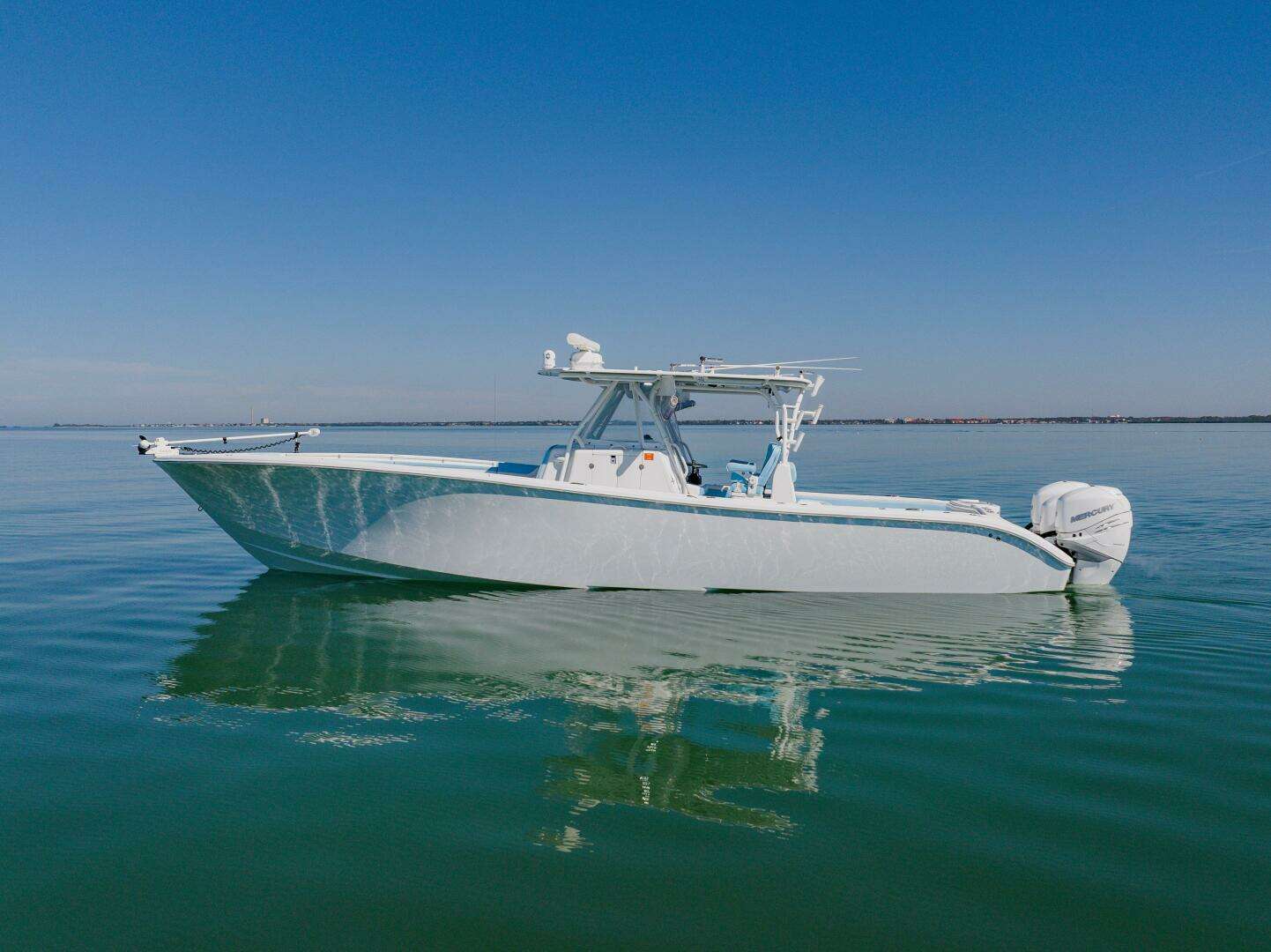 2015 39' Yellowfin photo