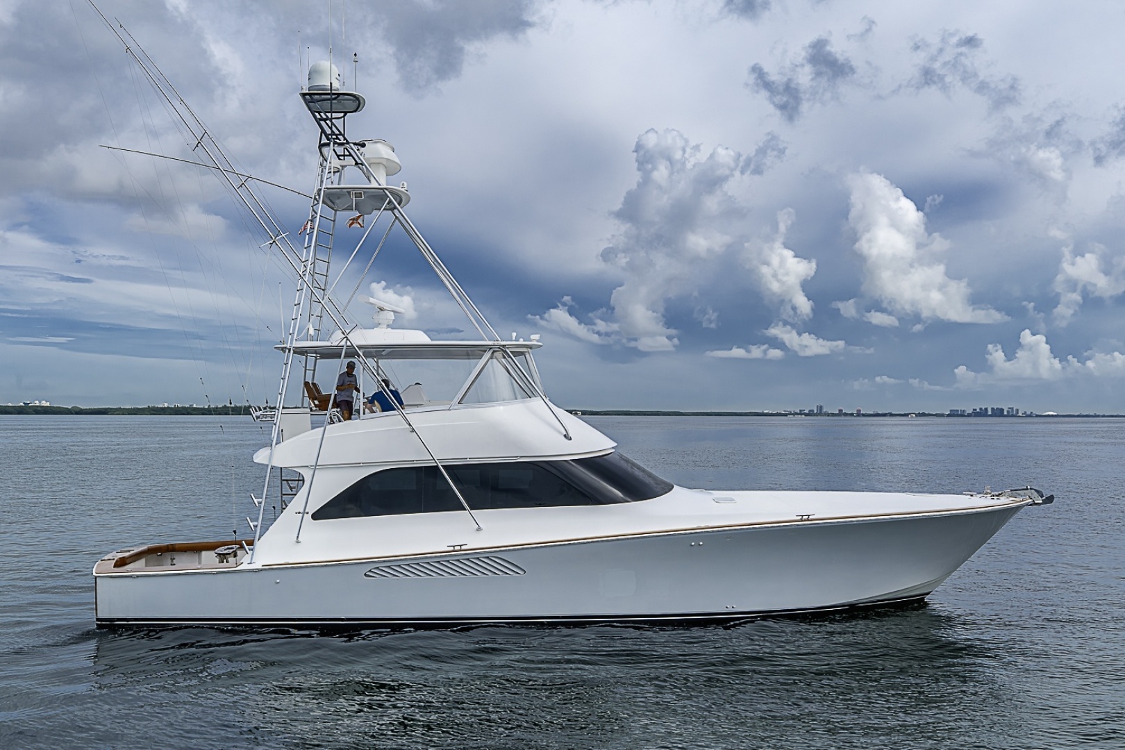 2007 64' Viking photo