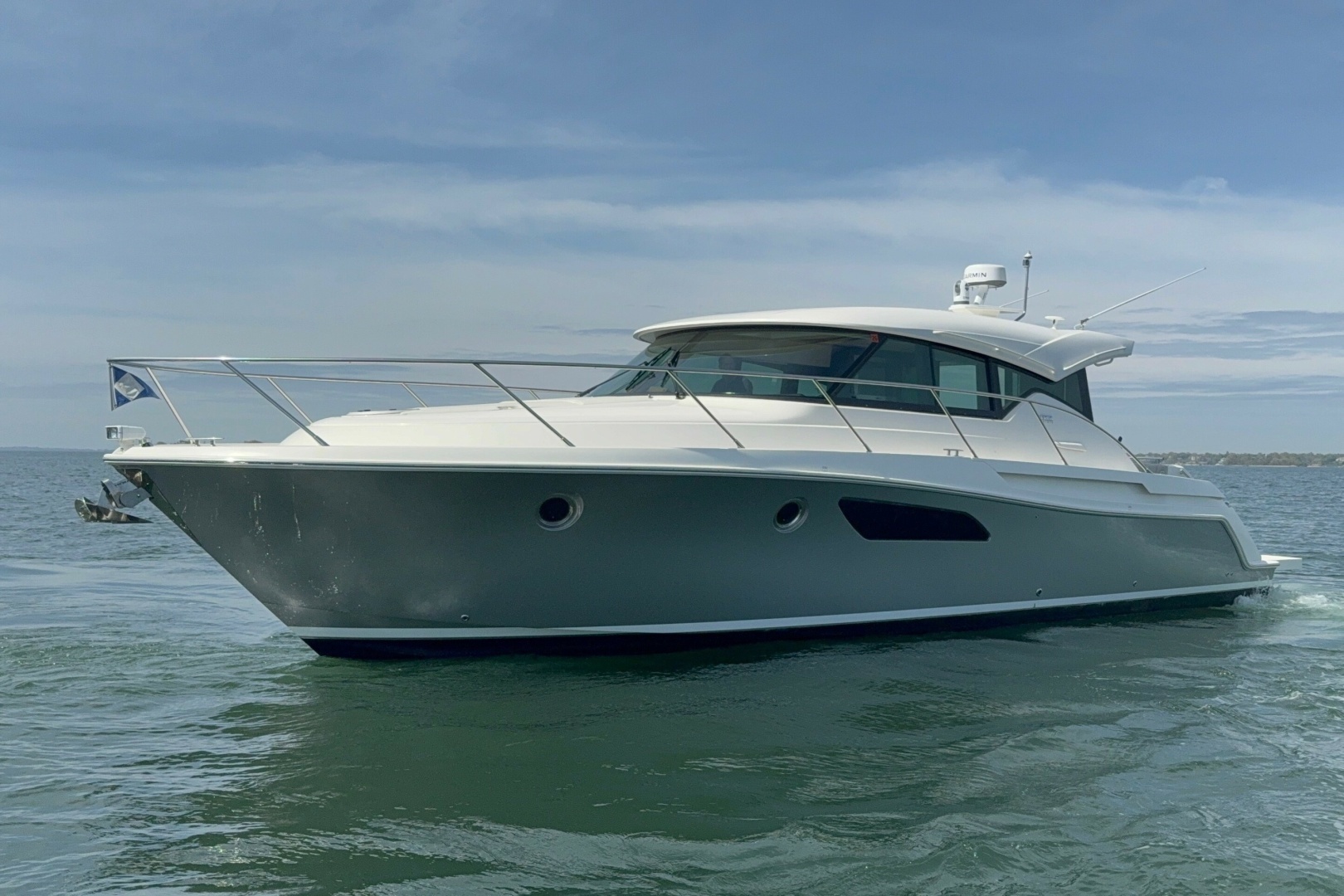 2016 44' Tiara Yachts photo