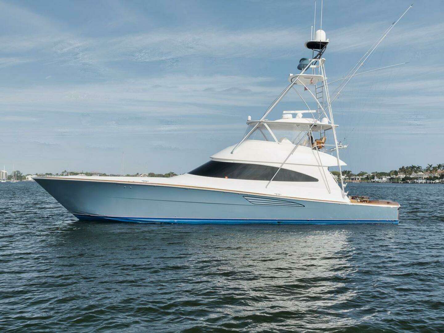 2019 68' Viking photo