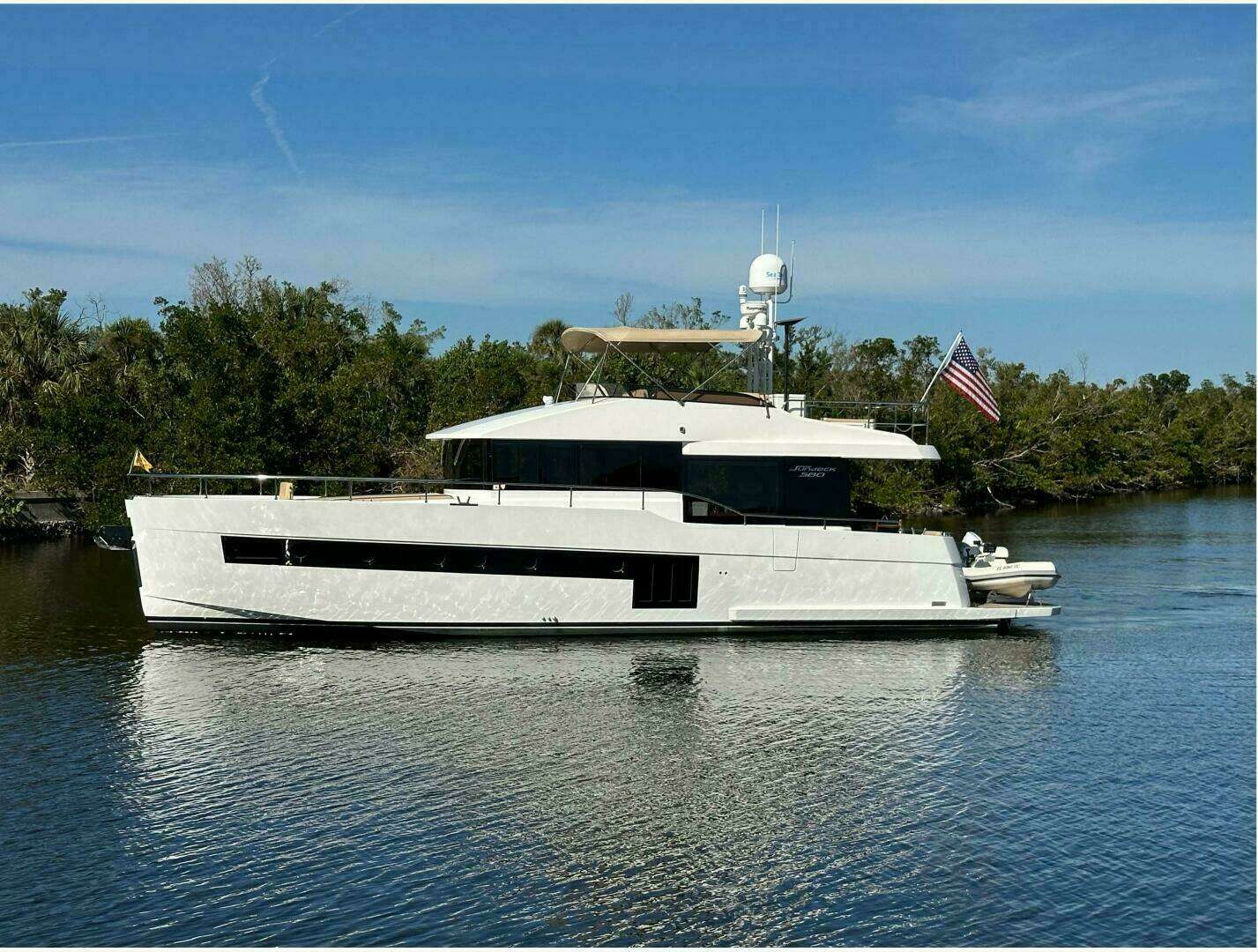 2019 58' Sundeck Yachts photo
