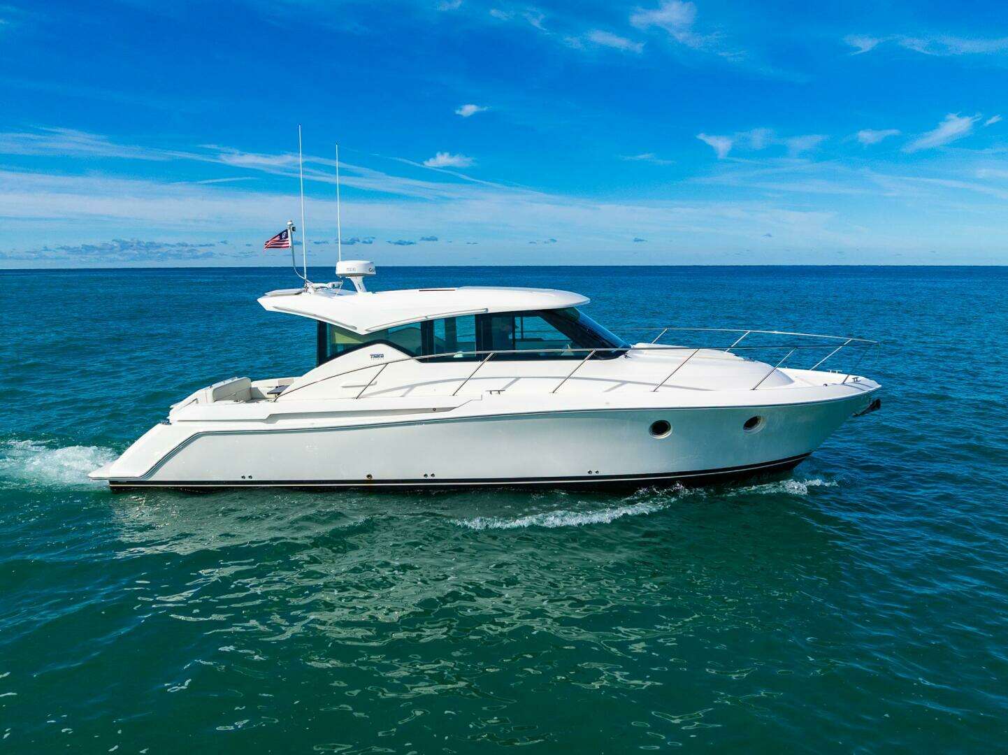 2022 39' Tiara Yachts photo