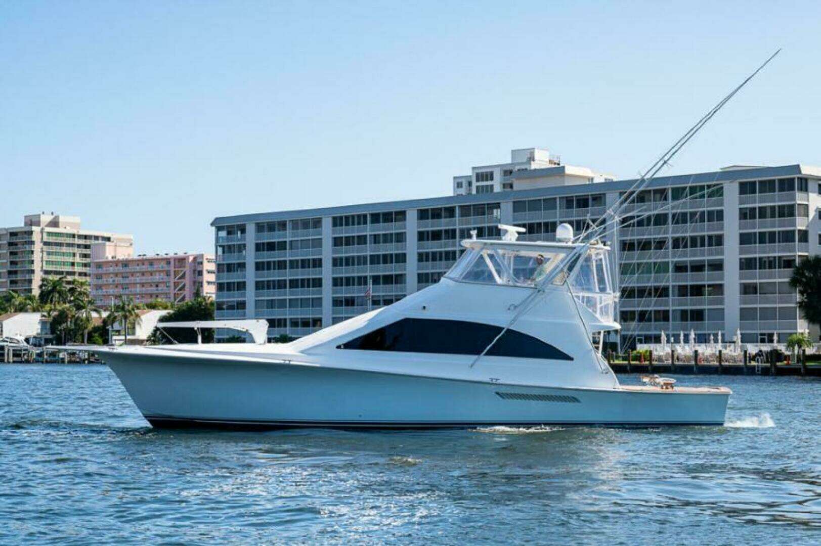 1999 60' Ocean Yachts photo