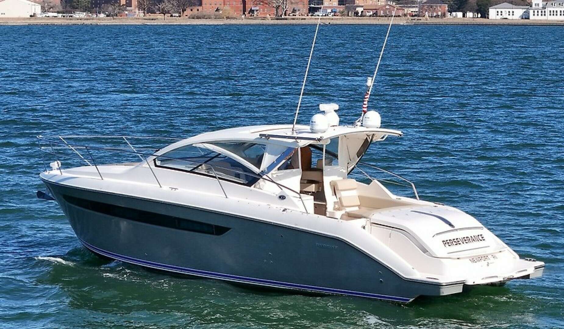 2015 41' Pursuit photo
