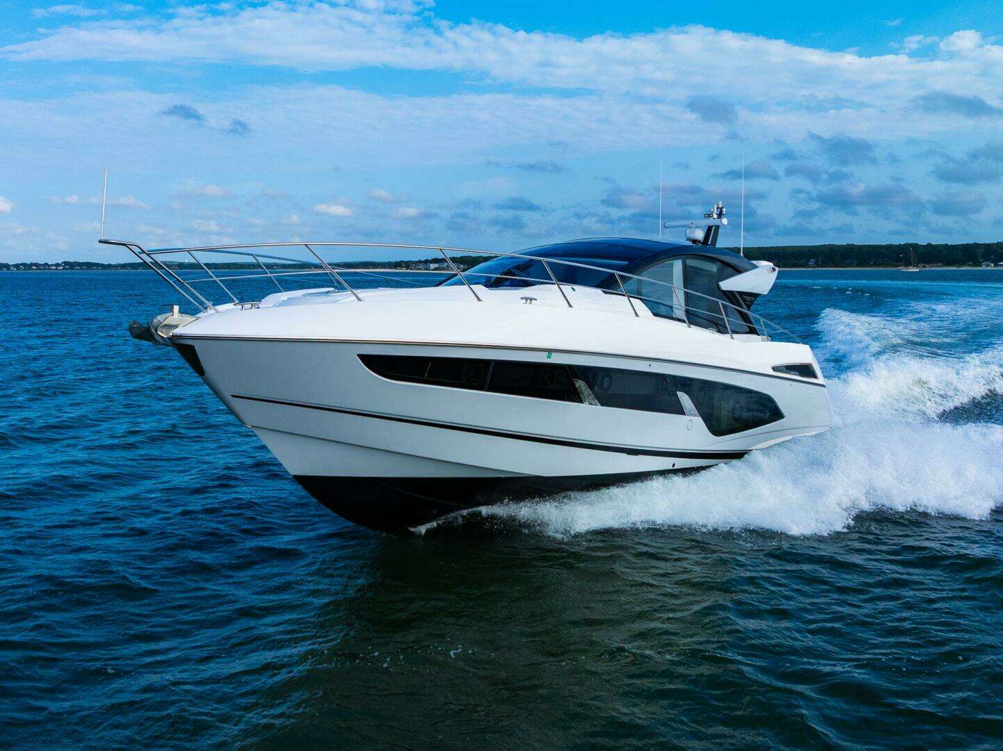 2021 60' Sunseeker photo