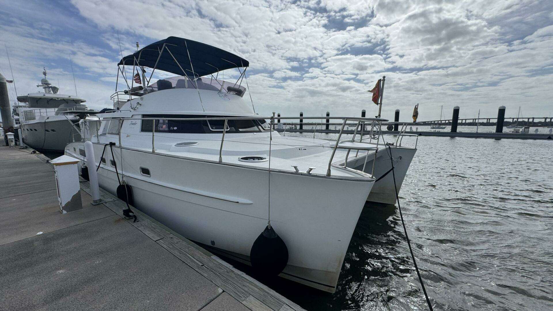 2009 46' Fountaine Pajot photo