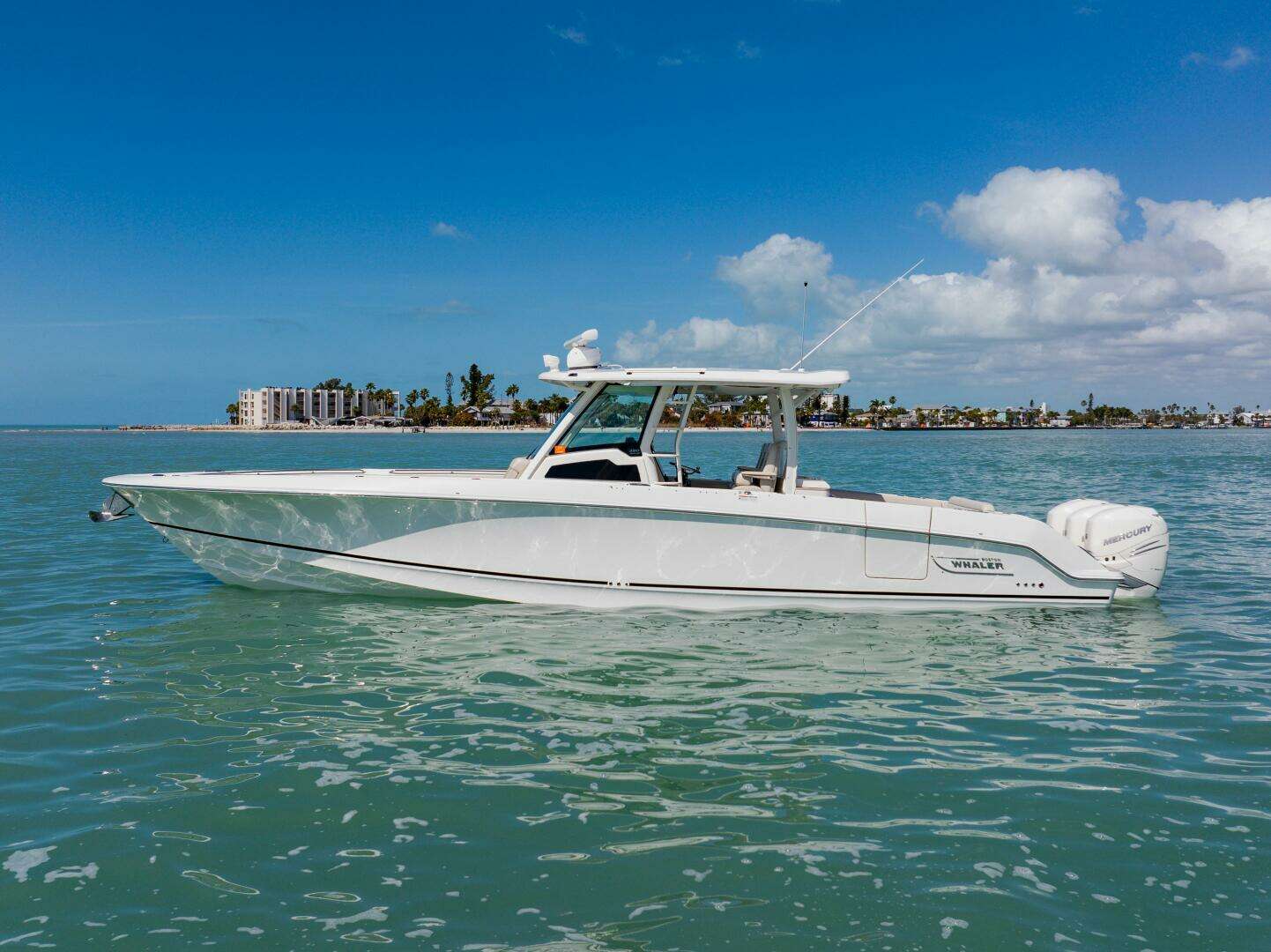 2019 38' Boston Whaler photo